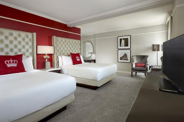 The Omni King Edward Hotel image 19