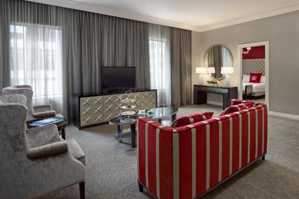 The Omni King Edward Hotel image 25