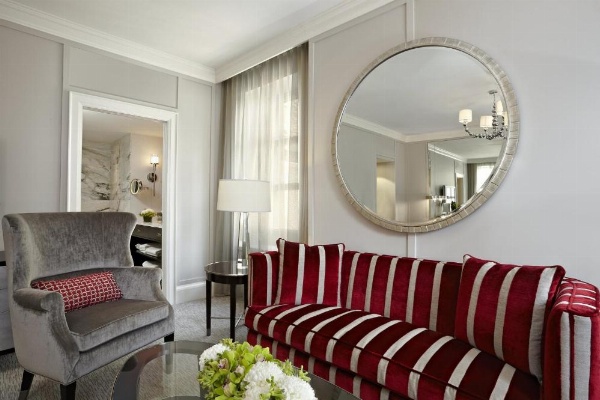 The Omni King Edward Hotel image 26